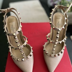 Valentino Garavani Rock Stud Pump